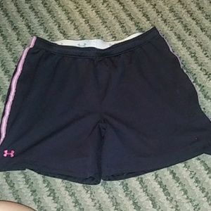 Under armour shorts size small